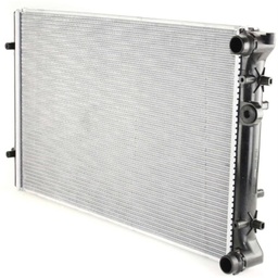 [11210138301] Radiateur du moteur Golf 4 Bora